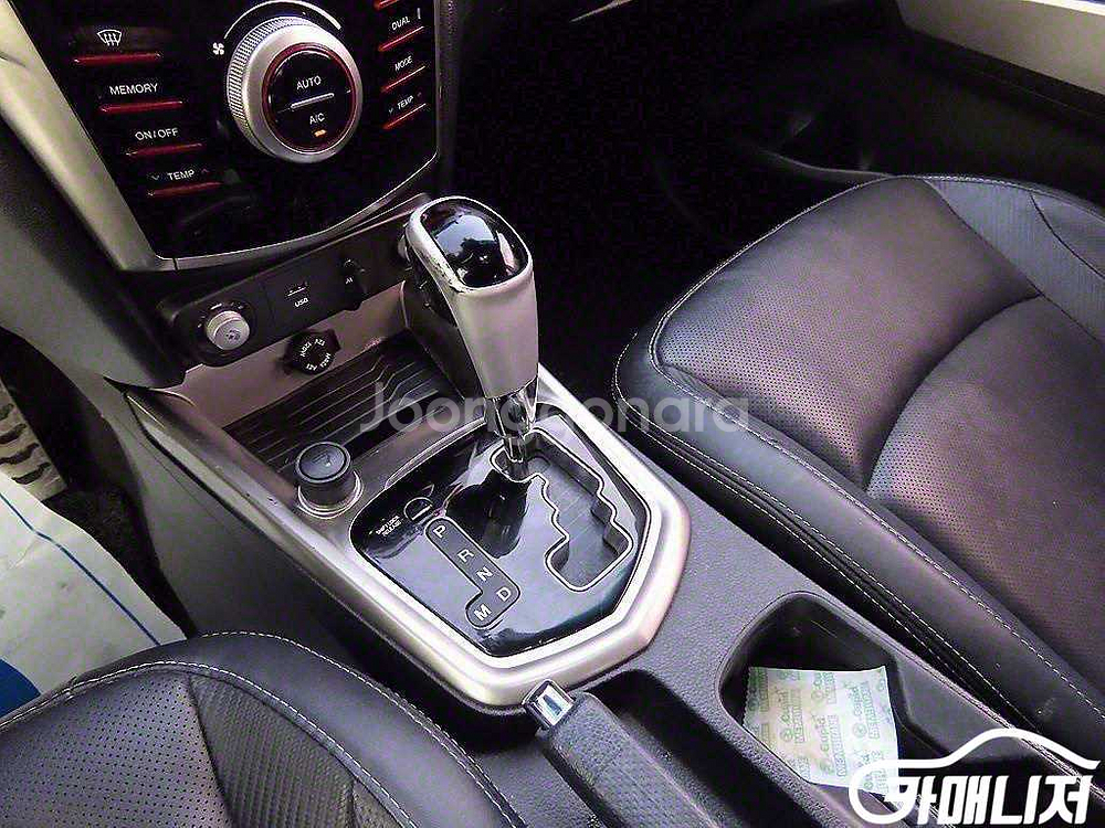 [KG모빌리티(쌍용) ]티볼리 디젤 4WD 1.6 LX--9