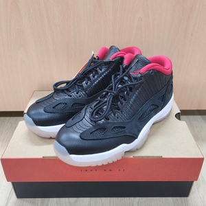 조던 11 ie 브레드 270
