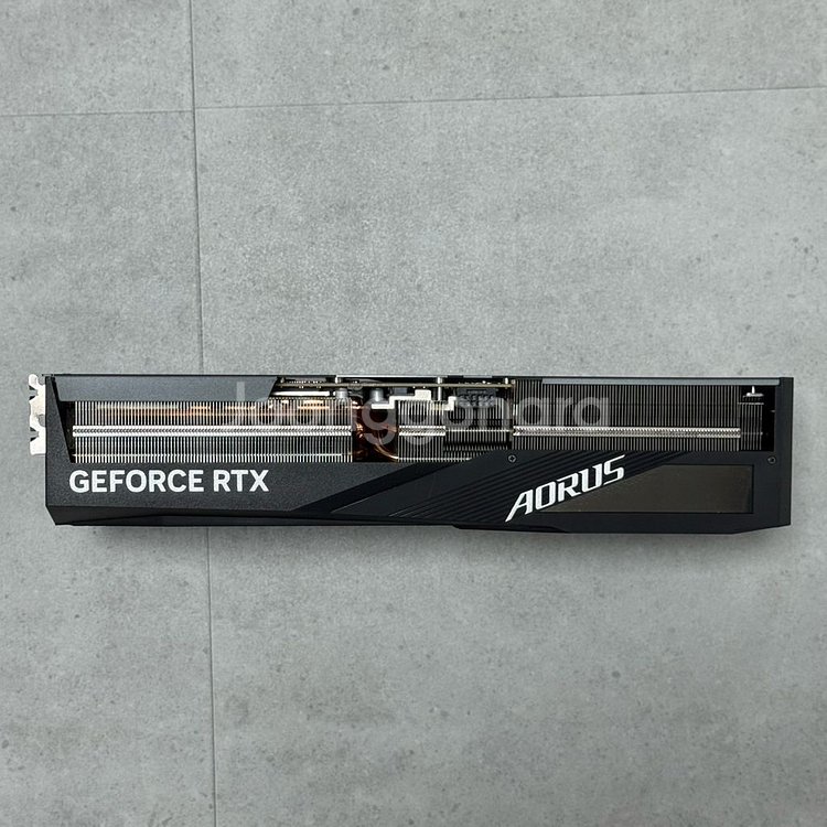 기가바이트 RTX 4080 SUPER 어로스 마스터--2