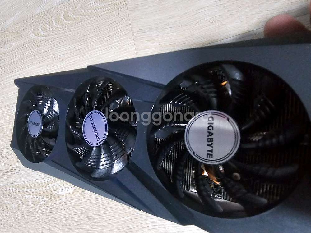 기가바이트 AMD Radeon RX 6600 XT--0