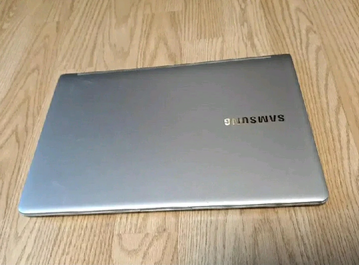 삼성 슬림 노트북 13인치 NT900X3K-K26 이미지