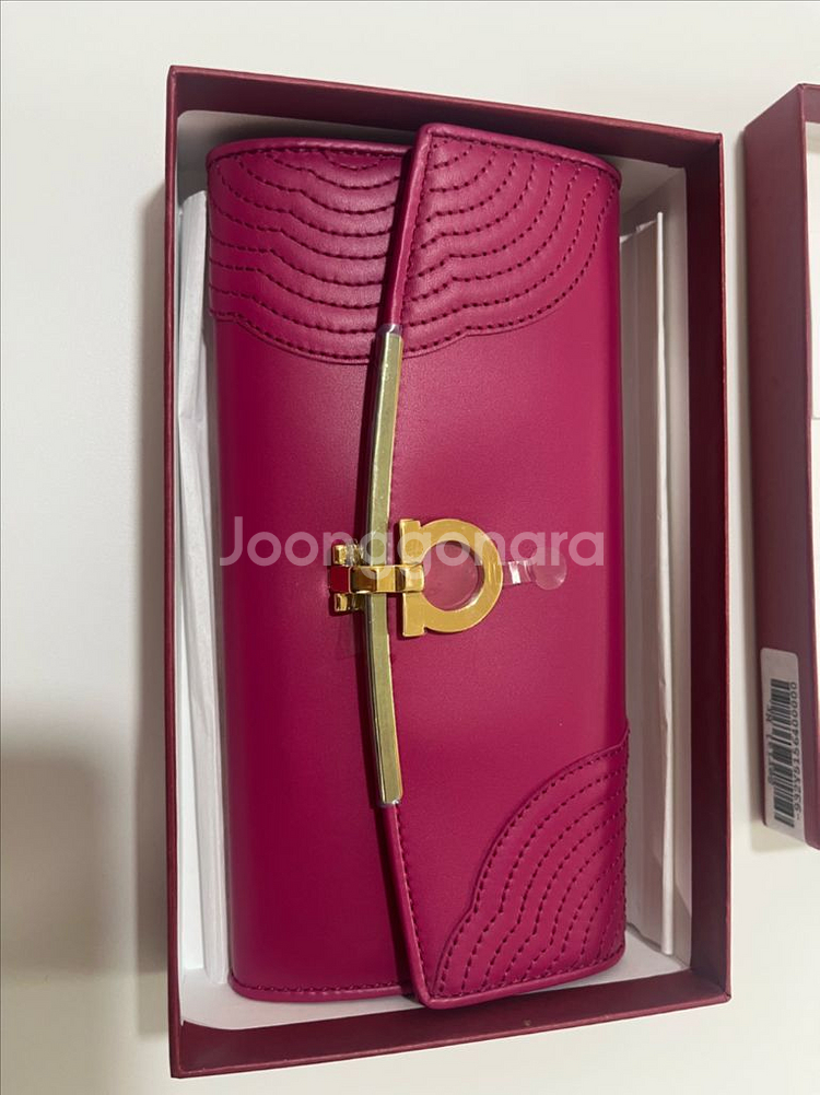 페라가모 장지갑 24 9841 핫핑크 새상품--1