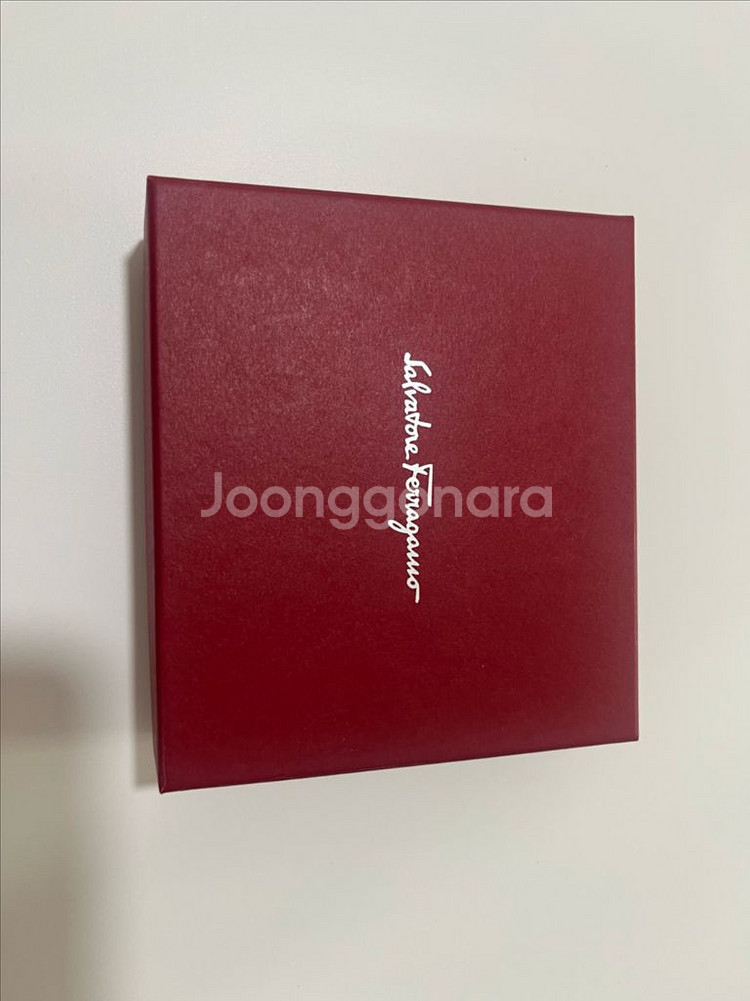 페라가모 반지갑 22D290 카민 새상품--1