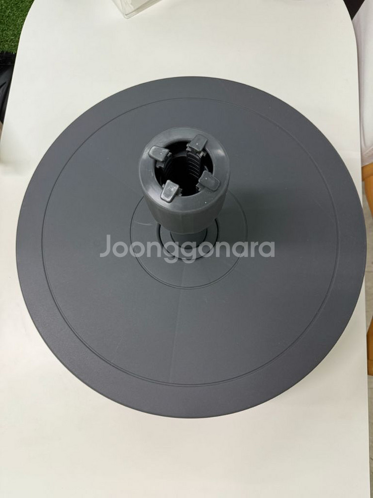 (한번도 사용 안함)이케아 GRYT 파라솔 받침대--3