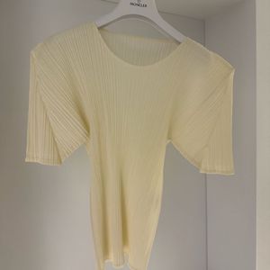 플리츠플리즈 탑(레몬아이보리)