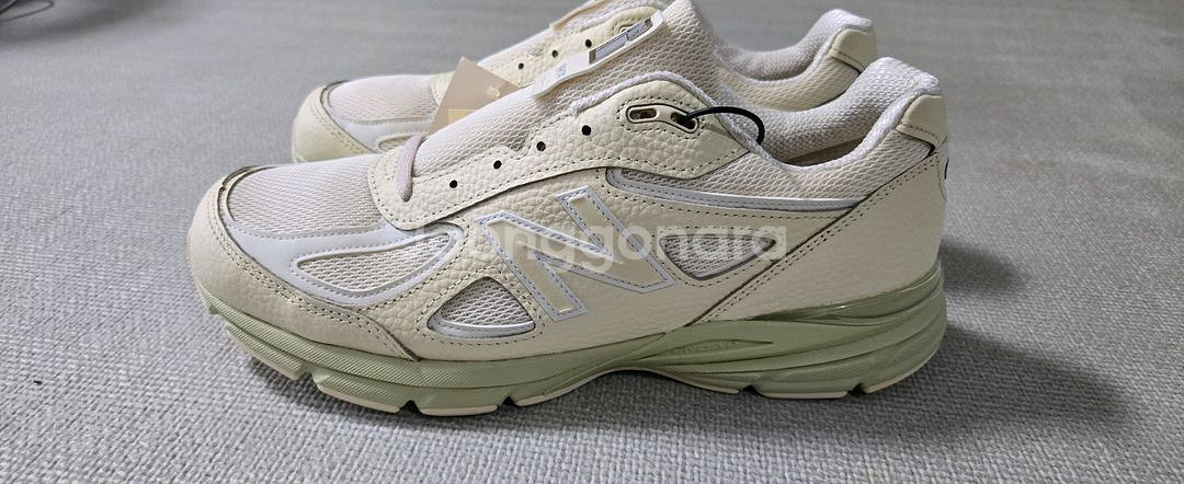 뉴발란스 U990BO4 290사이즈--0