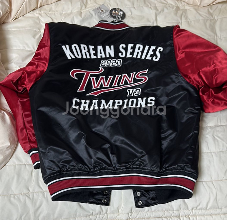 BDNS LG트윈스 Twins 2023 점퍼 레드 M--4