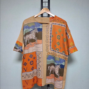 F 미착용 루즈핏 핫픽스 패턴 라운드 니트