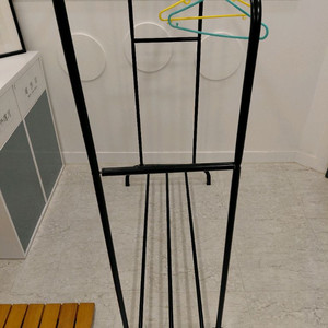 블랙 옷걸잉