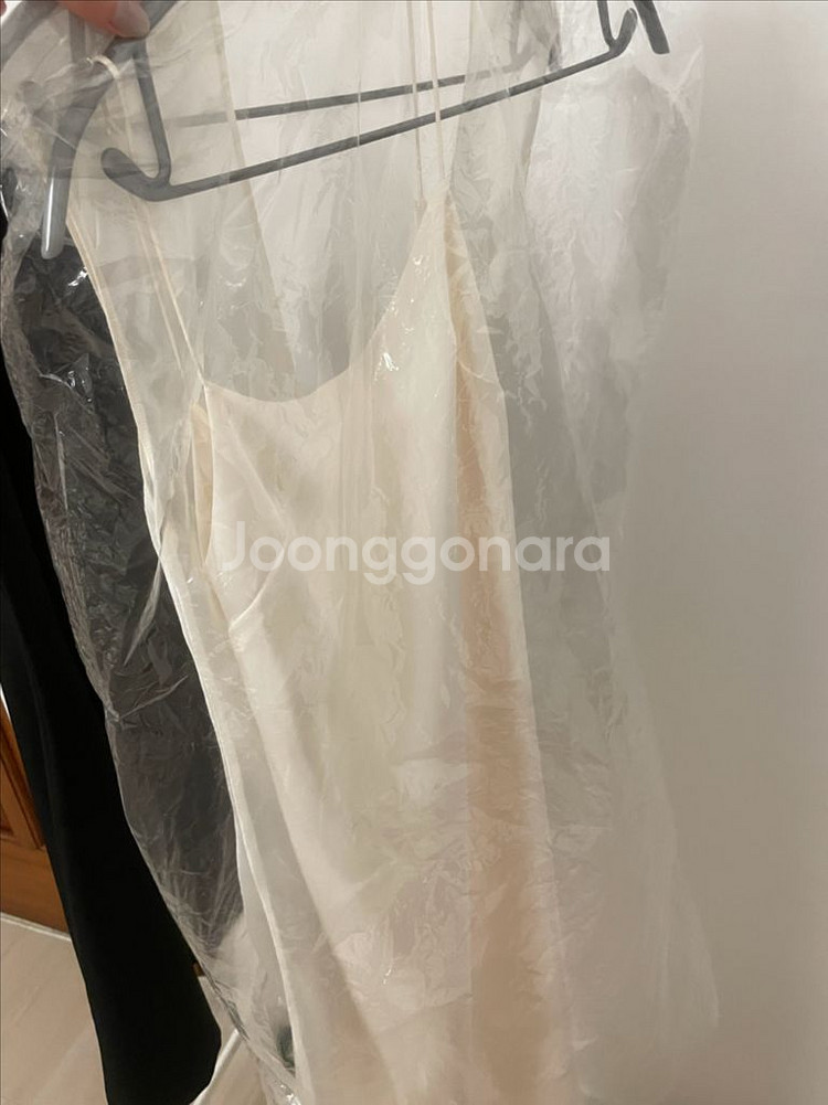 HUONG BOUTIQUE 발렌티나 드레스 s사이드--4