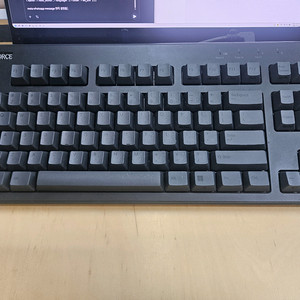 리얼포스 블랙 R3 키보드