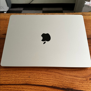 맥북프로 14 m4 24ram 1tb