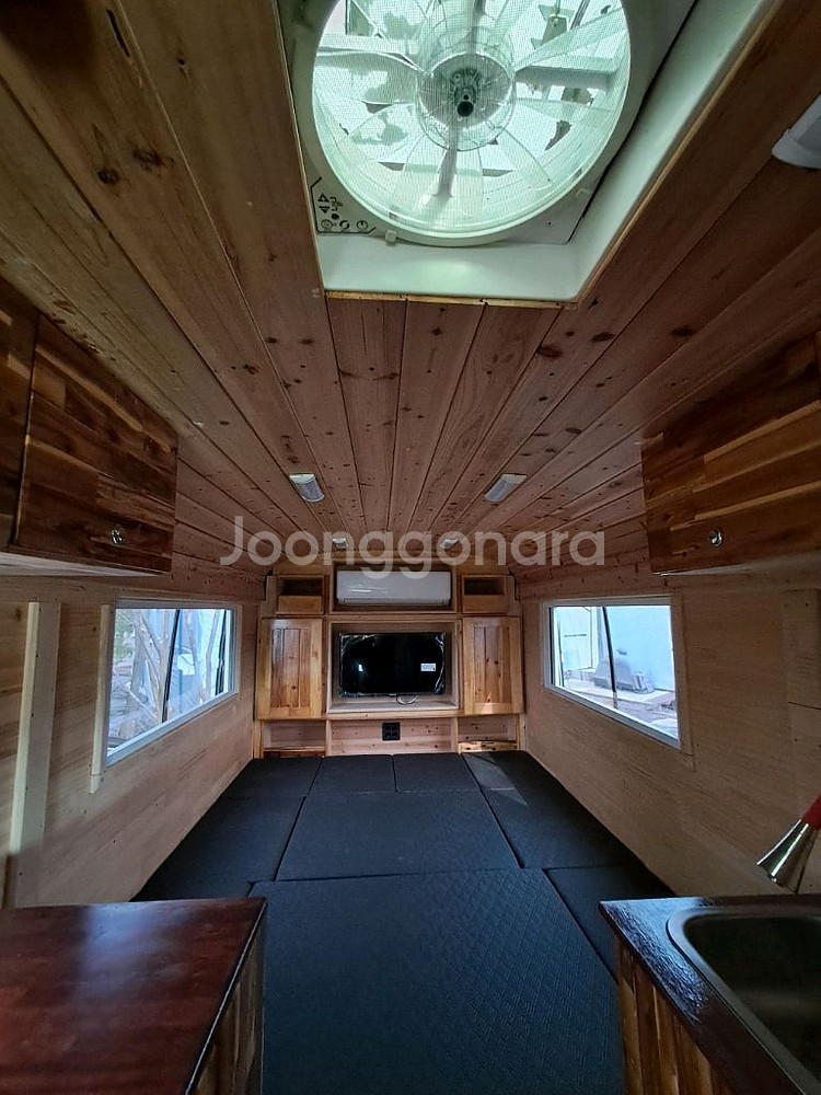 카운티 롱바디 캠핑카 4인승--1