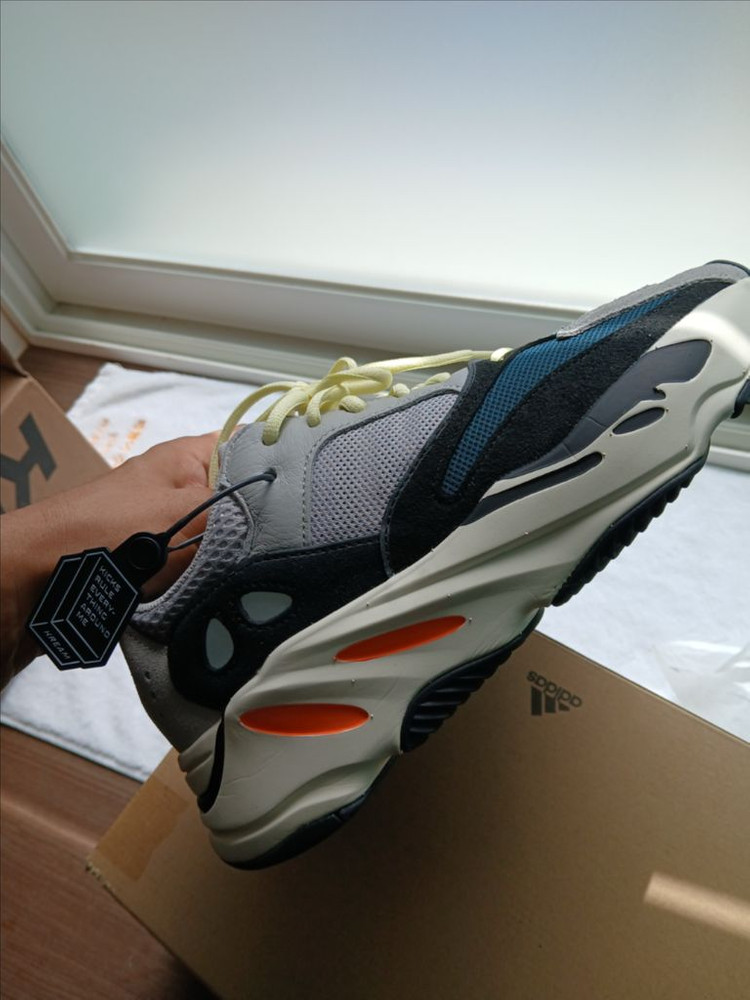 이지부스트 700 웨이브러너 265 민트급 판매 이미지