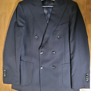 SUIT SUPPLY와 Angelico 정장 세트