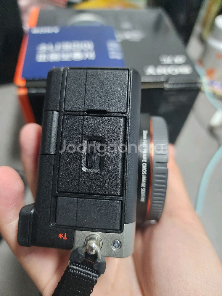 소니 a7c + 탐론 28-75 g2 팝니다--6
