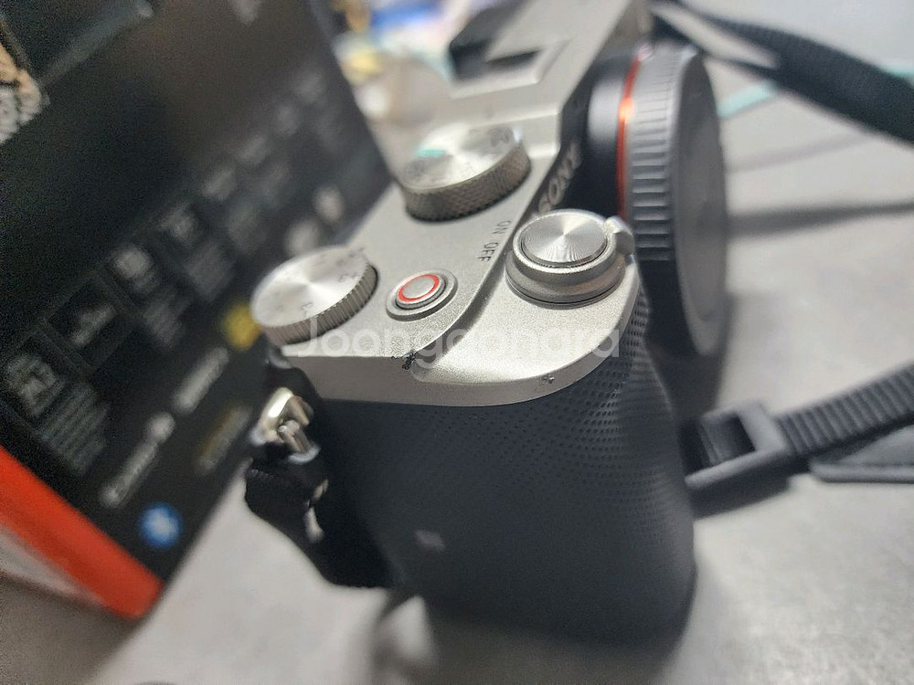 소니 a7c + 탐론 28-75 g2 팝니다--9