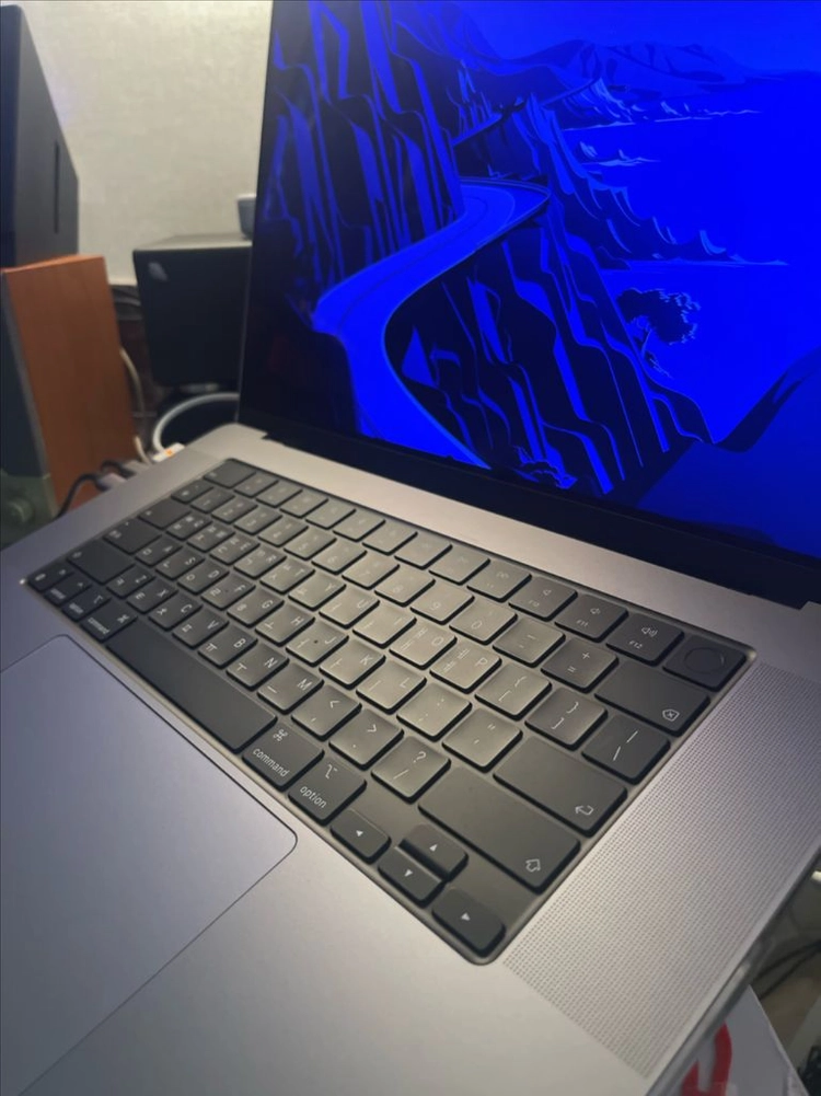 m1 pro 맥북 프로 16인치 이미지
