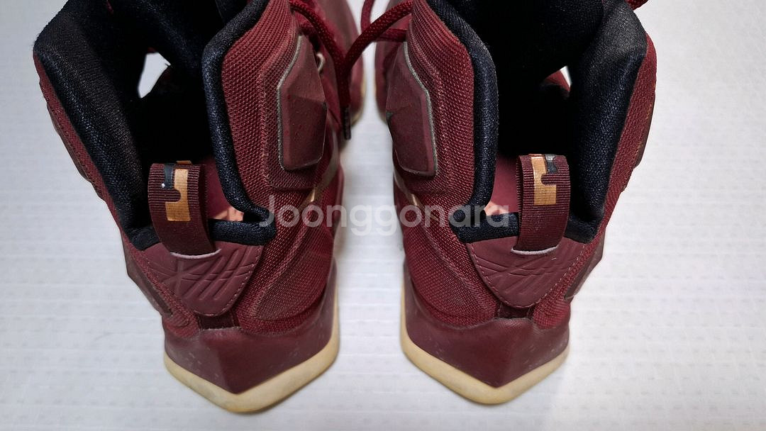 나이키 르브론 13 그레이트니스 265mm 농구화--1