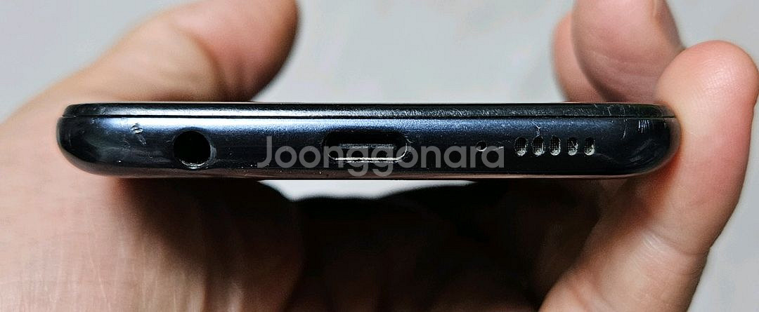 갤럭시 A10e 블랙 32GB 자급제폰 싸게 팝니다.--3