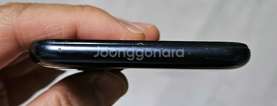 갤럭시 A10e 블랙 32GB 자급제폰 싸게 팝니다.--2