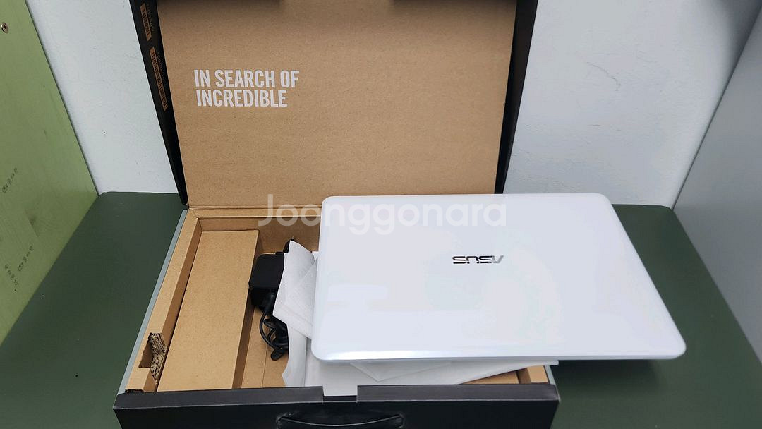 ASUS E402N 셀레론-6세대 신품급 풀박 노트북--6