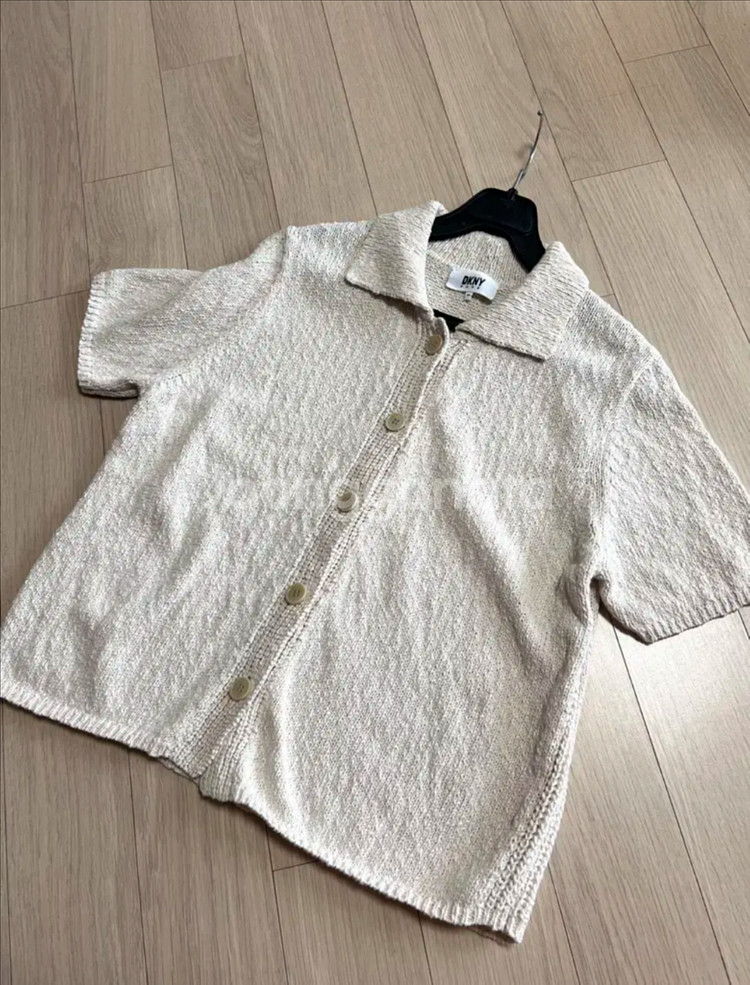 23 한섬 DKNY 린넨코튼 부클 카라 반팔 니트가디건--2