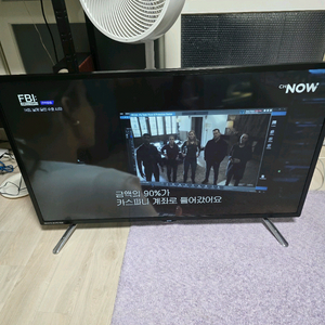 큐닉스 43인치 모니터 TV