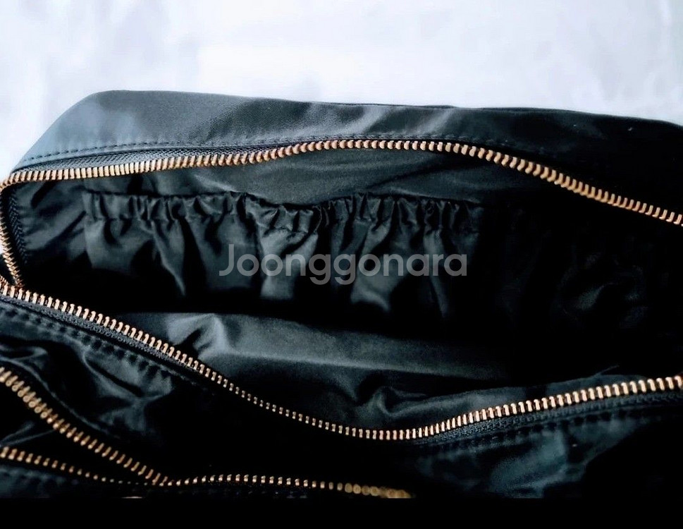 샤넬파우치 (새상품) + 덤(미니거울)ㅡ6--9