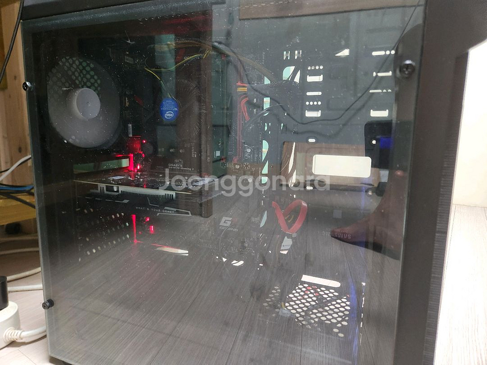 본체 팝니다 i7 -6700(키보드,마우스,패드 드림)--0
