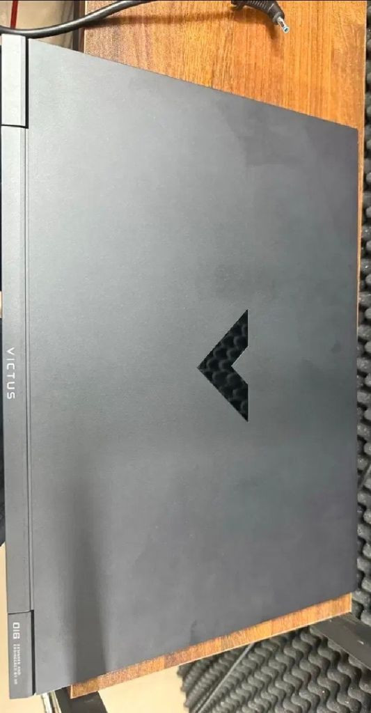 Victus 16인치 게이밍 노트북 3060 렘48GB--1