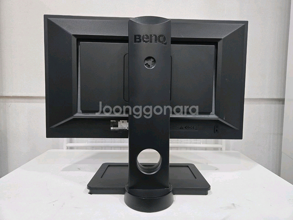 벤큐 24인치 평면 모니터 팝니다--3