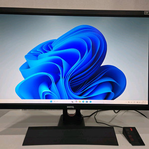 벤큐 27인치 144Hz 게이밍 모니터 팝니다