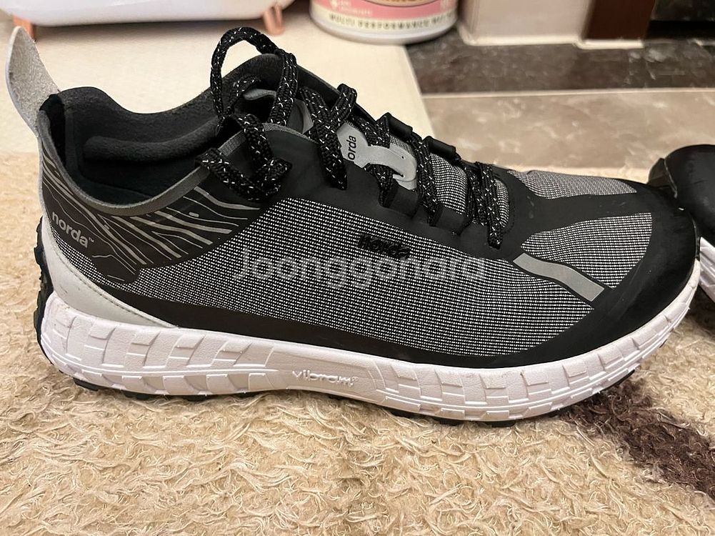 Norda 노다 001 Core Black 남자 275--2