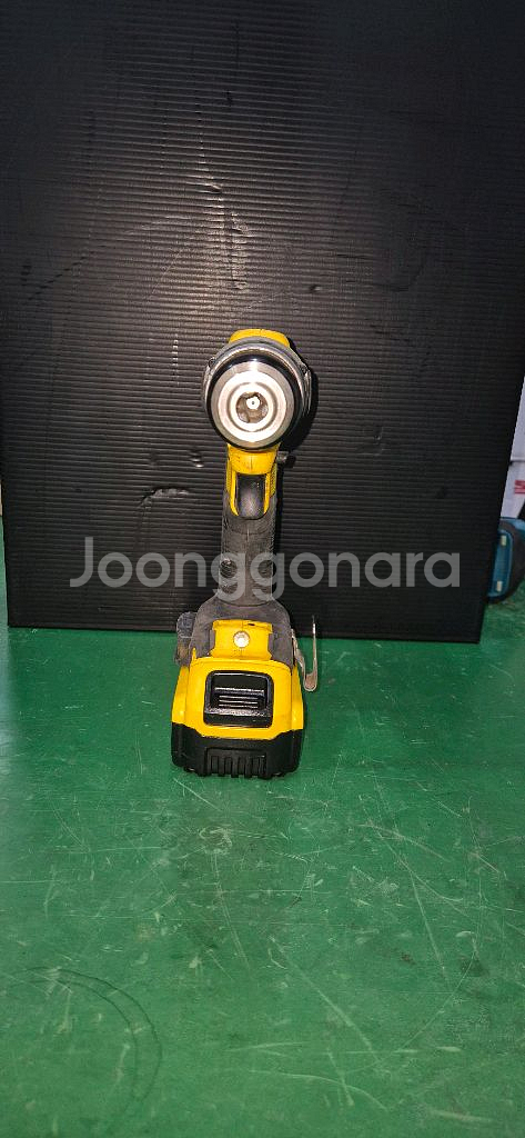 디월트 충전 해머 드릴 DCD796 20V 배터리포함--2