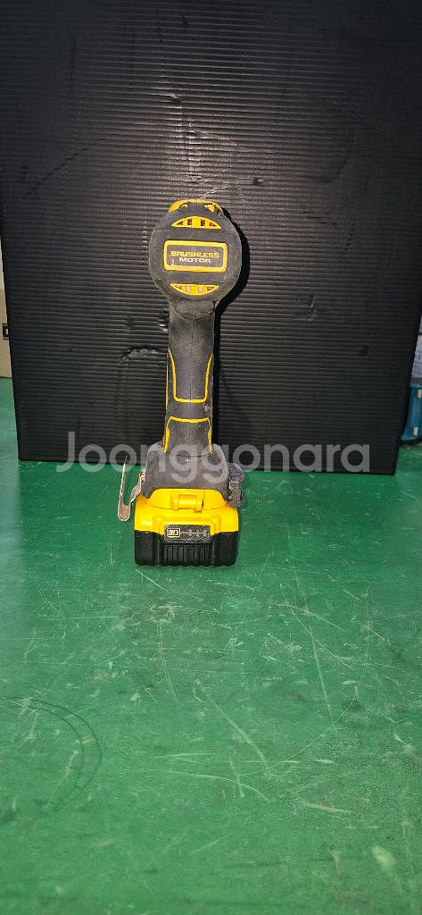 디월트 충전 해머 드릴 DCD796 20V 배터리포함--4