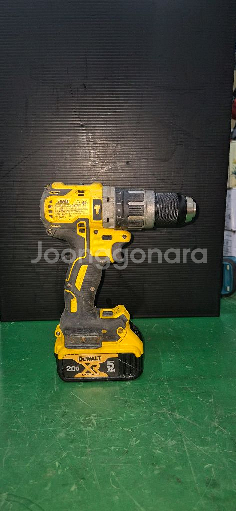 디월트 충전 해머 드릴 DCD796 20V 배터리포함--3