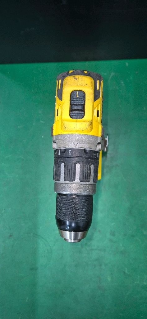 디월트 충전 해머 드릴 DCD796 20V 배터리포함 이미지