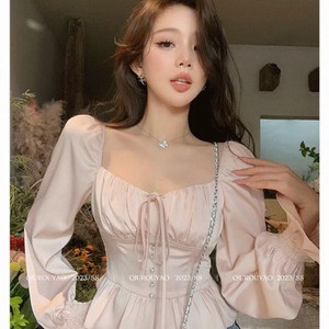 새틴 진주 퍼프 블라우스