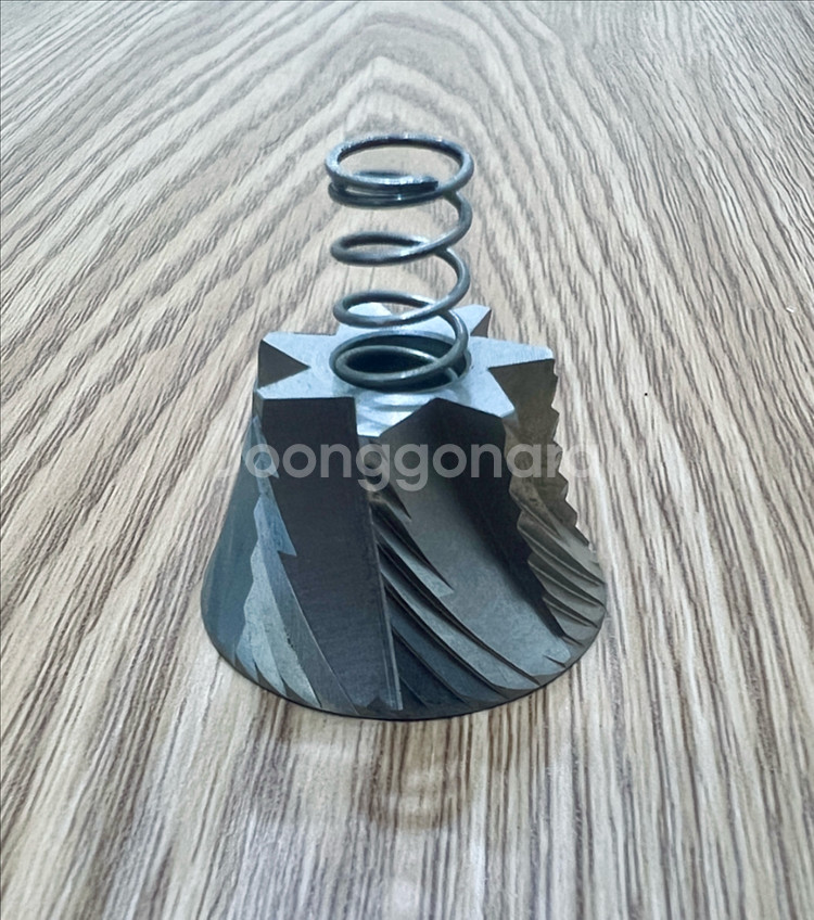 미스치프 M40 커피 그라인더 판매합니다.--2