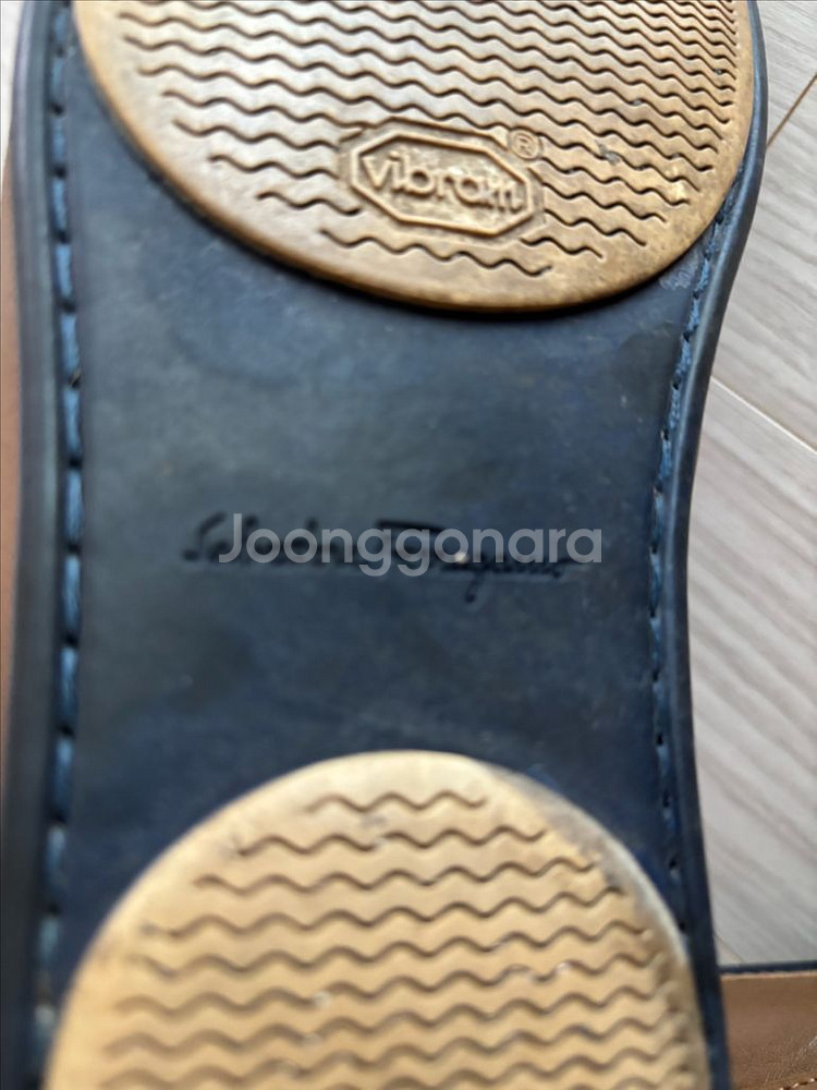 정품 페라가모 남성 로퍼 드라이빙 슈즈260-265--7