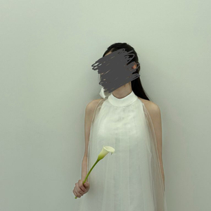 홀터넥 드레스