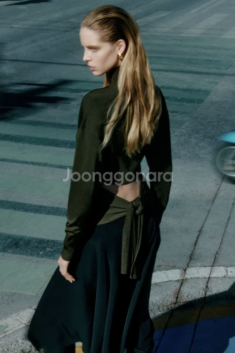 코스 cos 오픈백 리브 니트 탑 사이즈 EUR L--0