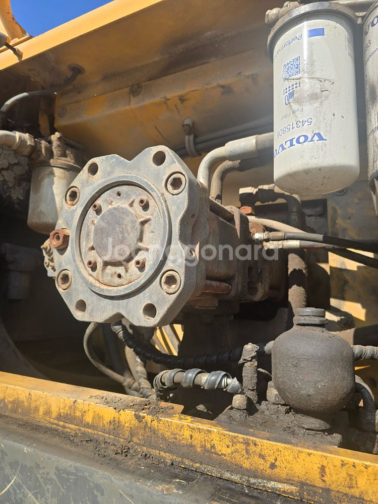 볼보VOLVO EC360B LC 굴삭기 2009년식--5