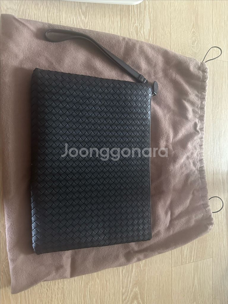 보테가 클러치 100%정품--0