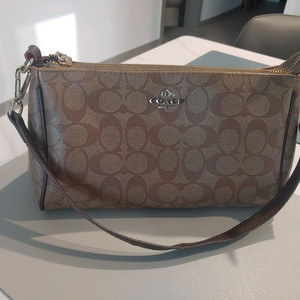 코치 시그니처 숄더백