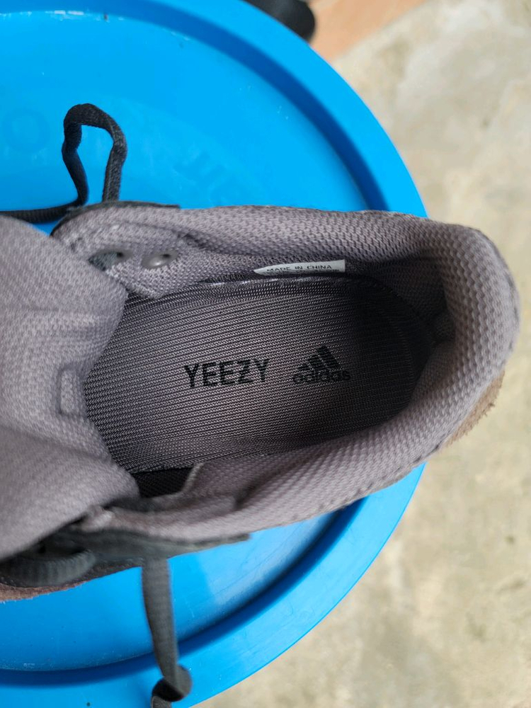 아디다스 웨이브러너 700 사이즈 220 이미지