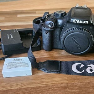 캐논카메라 EOS 550D