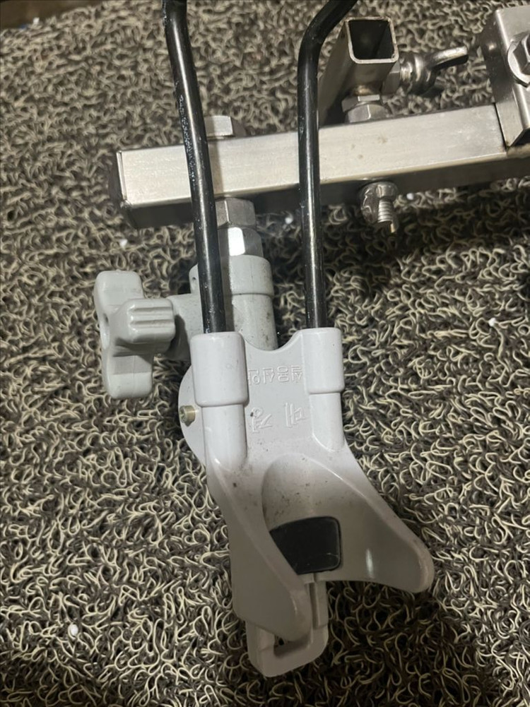 장어받침틀 4구 2틀--2