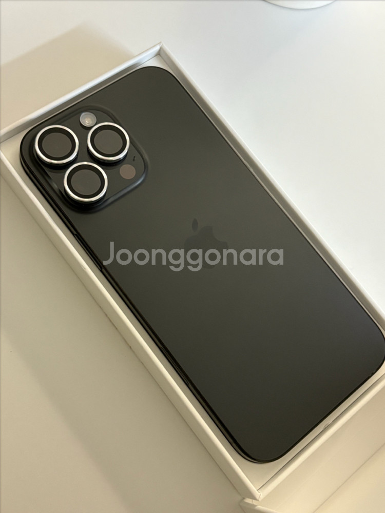 아이폰 16프로맥스 256기가 새상품급 실사용 1달--0